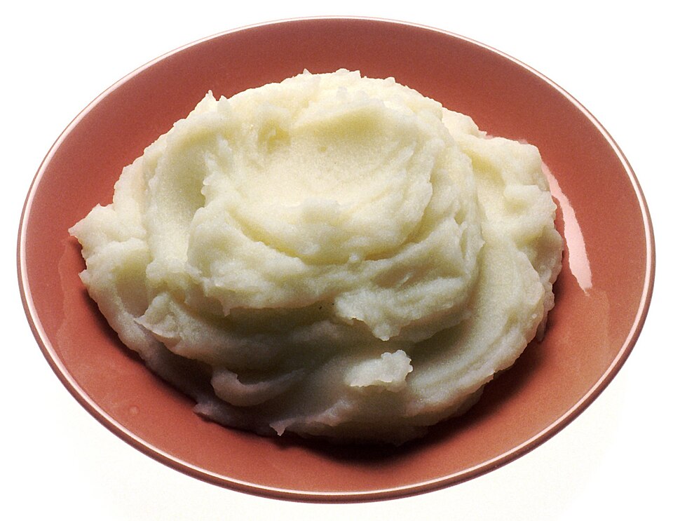 Smooth mashed potato in a bowl
