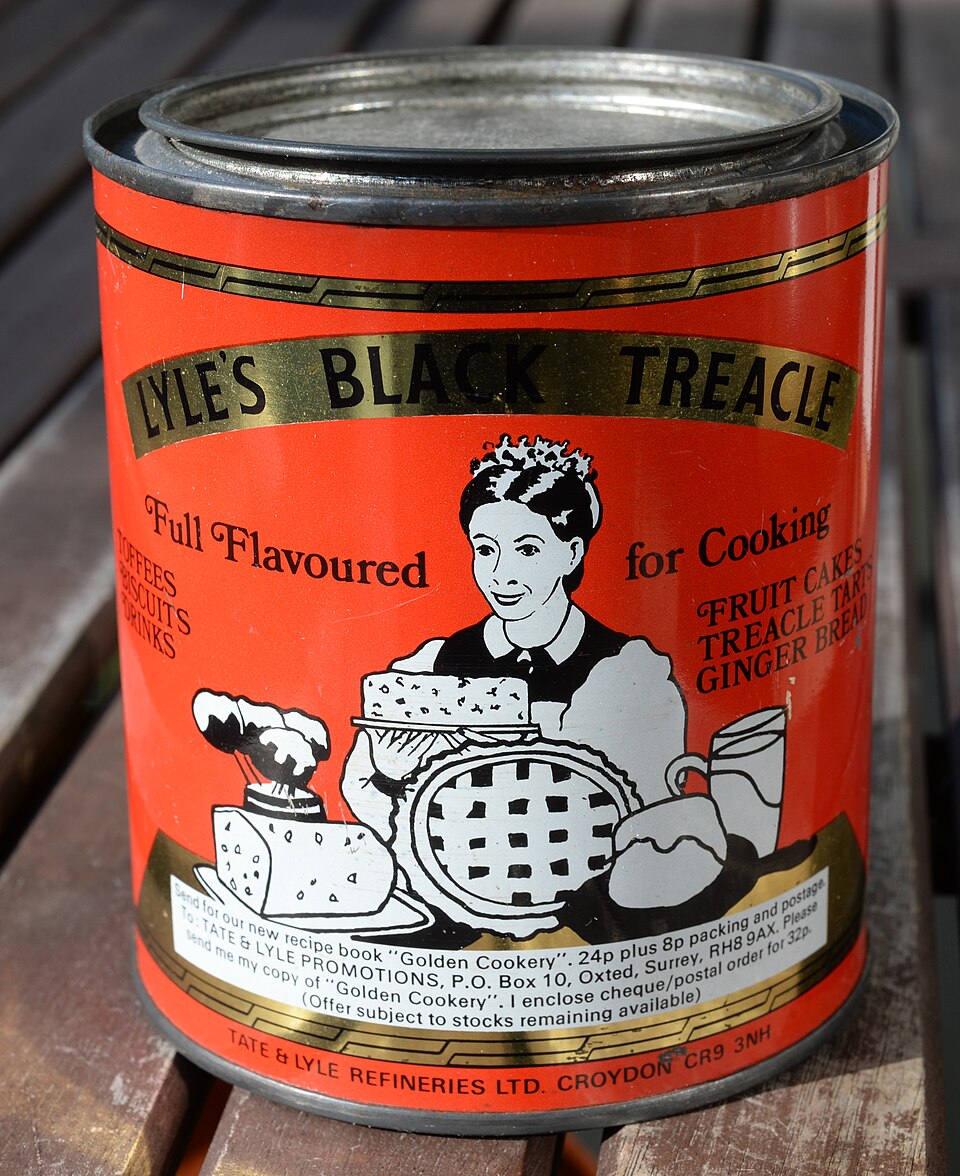 A tin of Lyle's black treacle