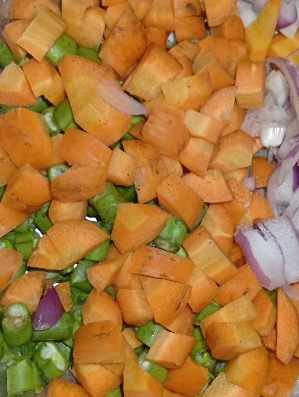 Diced carrots, onion and green beans