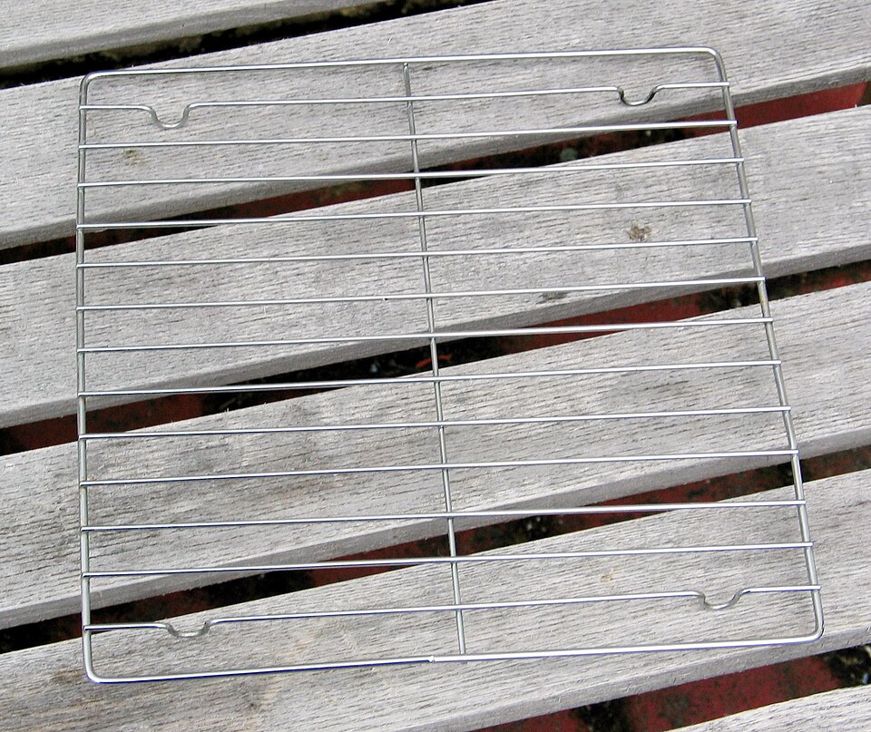 A wire cooling rack